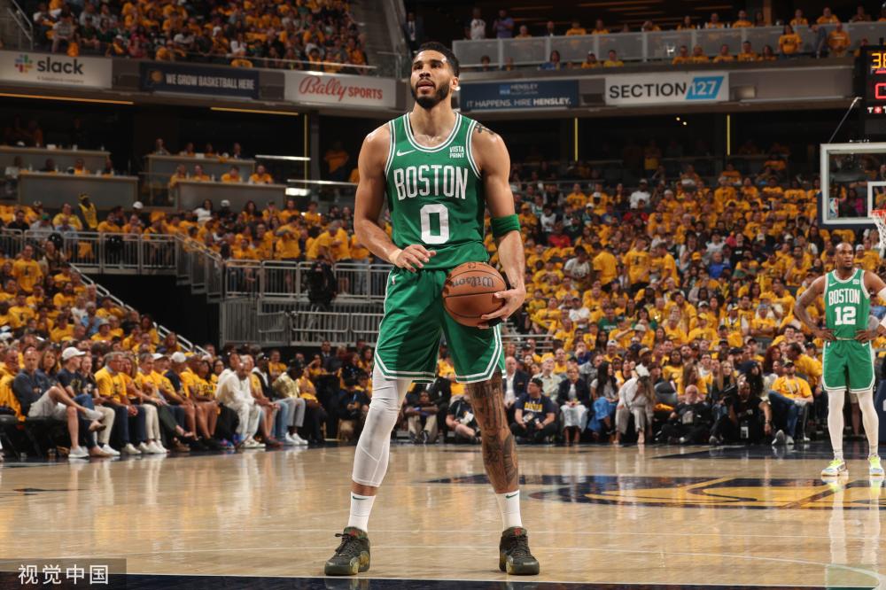 篮坐镇主场 篮坐镇主场