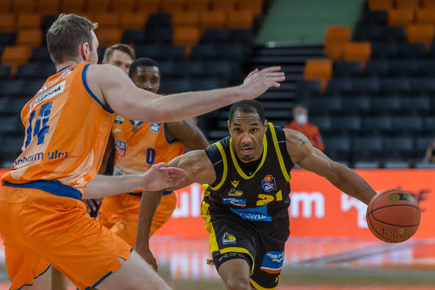 多观察具备 多观察具备