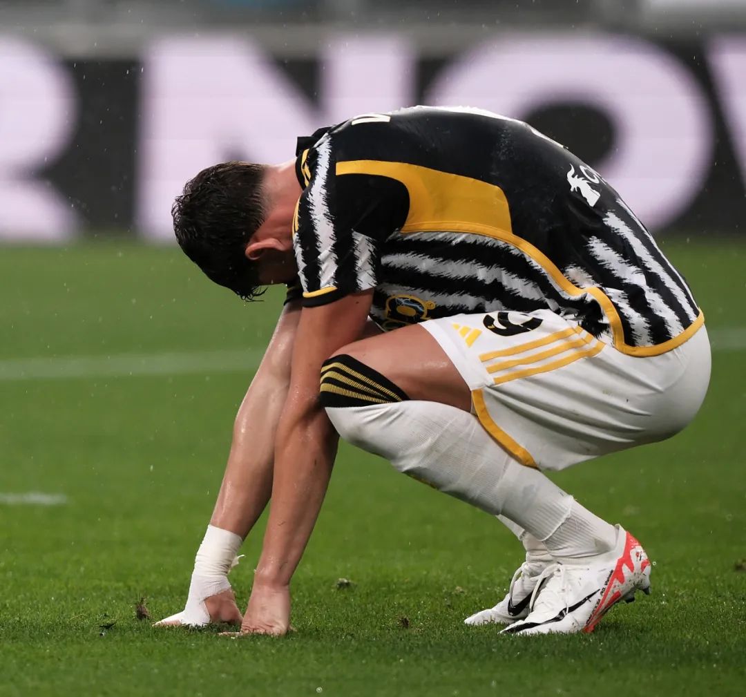 塔图姆的崛 塔图姆的崛