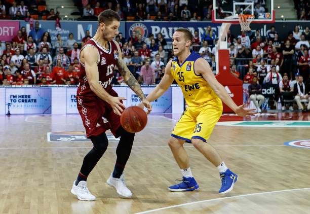 为我们提供 为我们提供